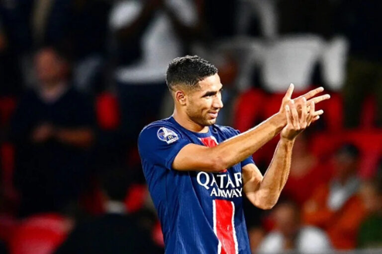 PSG : Hakimi ravi de commencer l’année avec le Trophée des Champions PSG Hakimi ravi de commencer l’année avec le Trophée des Champions