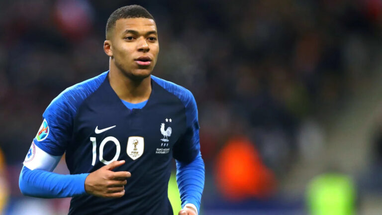 Kylian Mbappé a-t-il vraiment envisagé de jouer pour le Cameroun