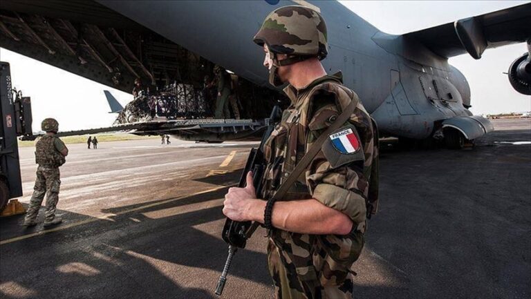 Fin d’une époque : l’armée française quitte officiellement le Sénégal ! Fin d'une époque : l’armée française quitte officiellement le Sénégal !