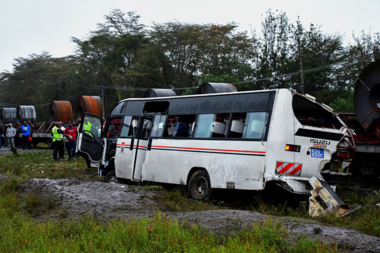 Kenya lourd bilan après une collision mortelle entre un train et un bus